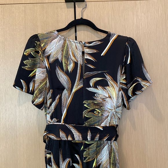 Anthropologie Jasmine Printed Palm Jumpsuit | Size 2 - Picture 7 of 8